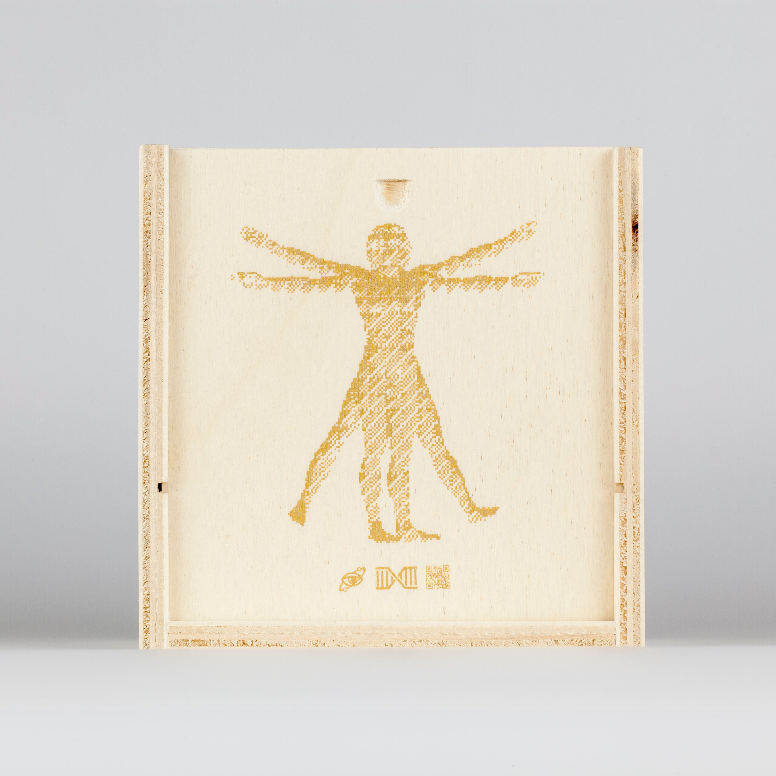 Vitruvian Man (Gold)