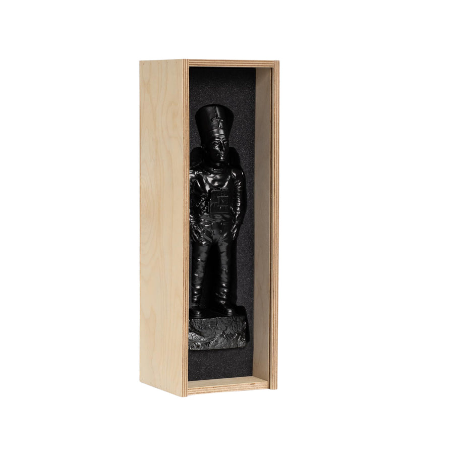 XL Ancient Astronaut Nefertiti (Graphite Black)