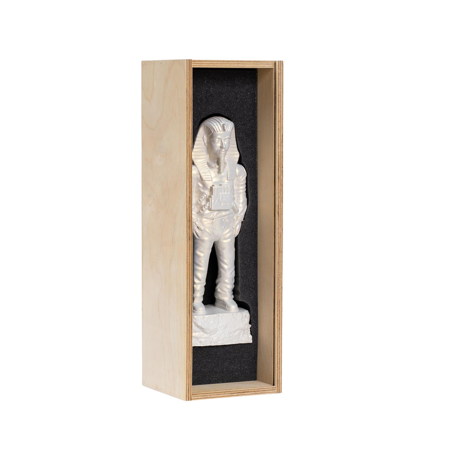 XL Ancient Astronaut Tutankhamun (Pearl White)
