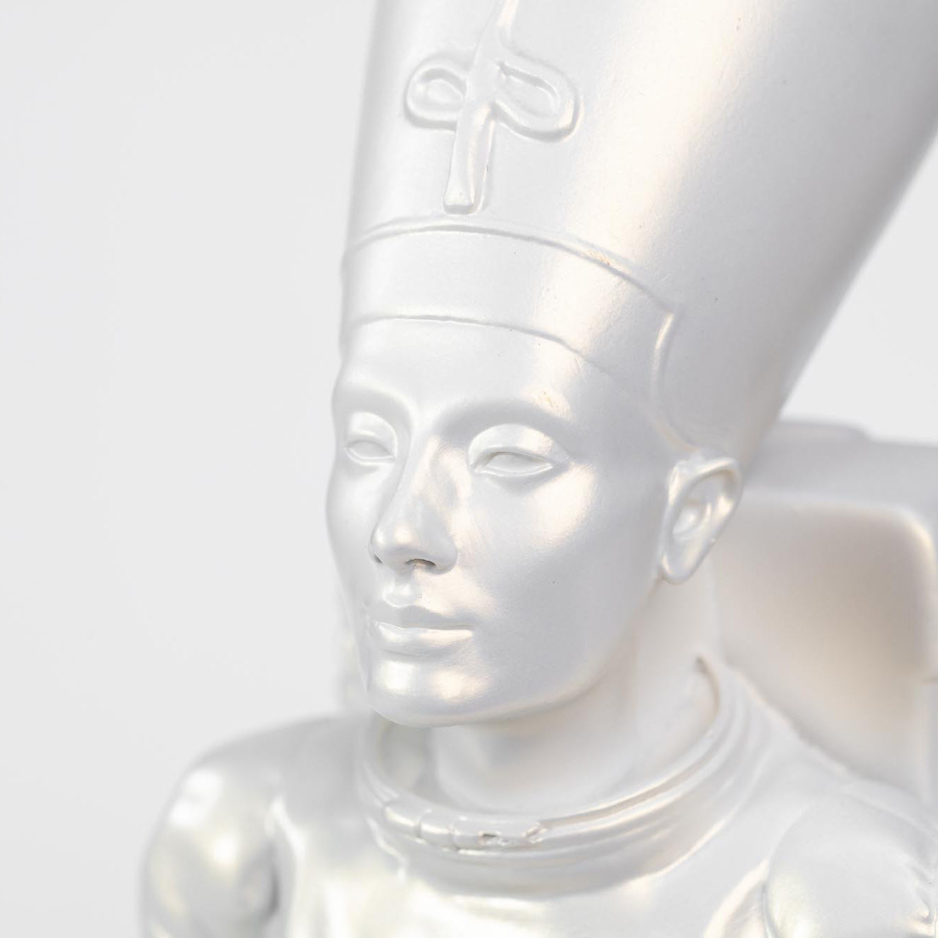 XL Ancient Astronaut Nefertiti (Pearl White)